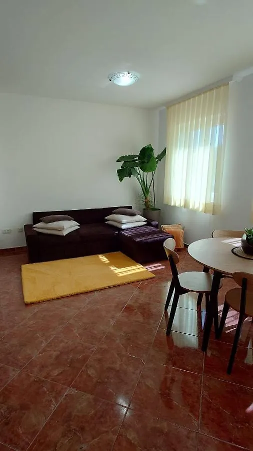 Apartments Lola Rovinj 0*,